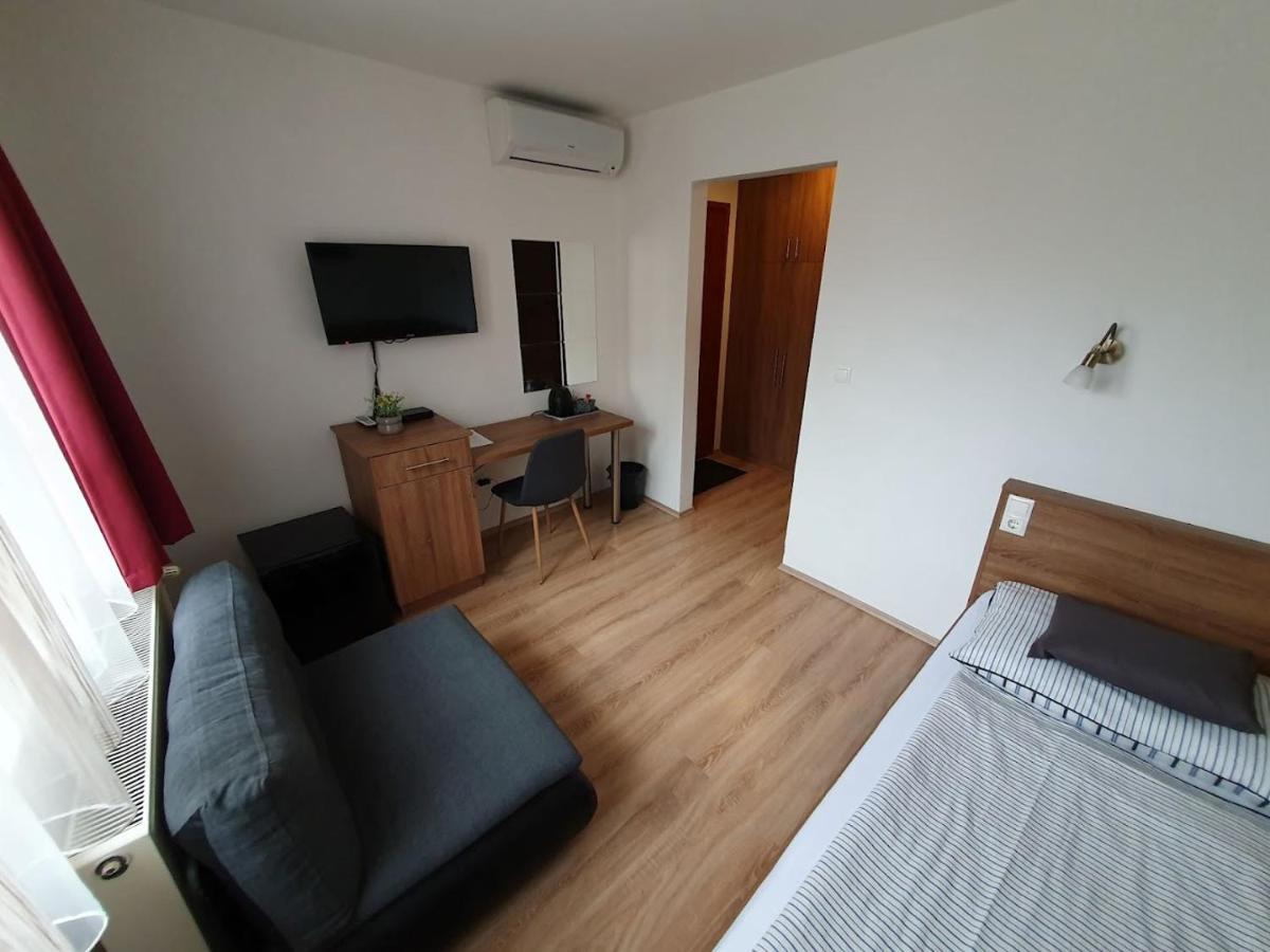 Citylife Rooms Mosonmagyarovar Exterior foto