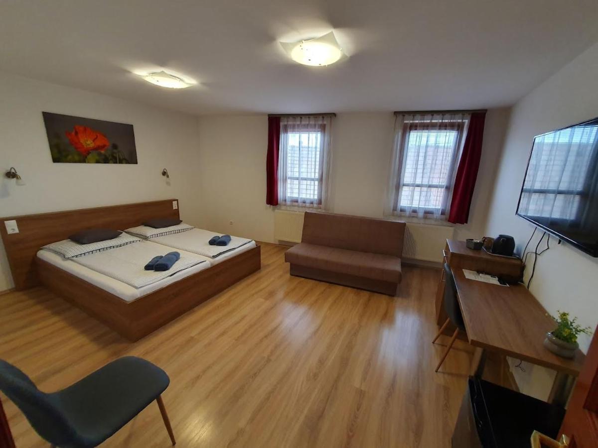 Citylife Rooms Mosonmagyarovar Exterior foto