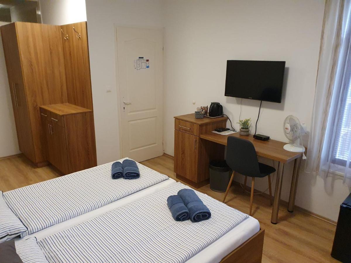 Citylife Rooms Mosonmagyarovar Exterior foto